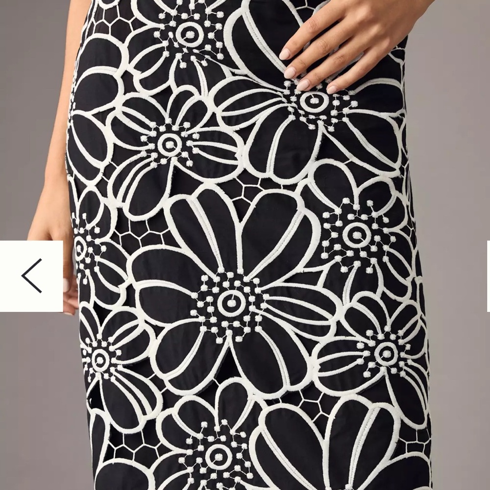 Anthropologie Black and White Floral Pencil Skirt - Picture 4 of 10